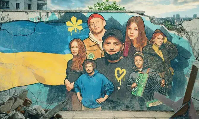 Перші дні (серіал, 2023)